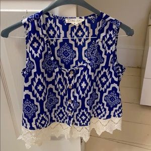 Blue & white patterned top